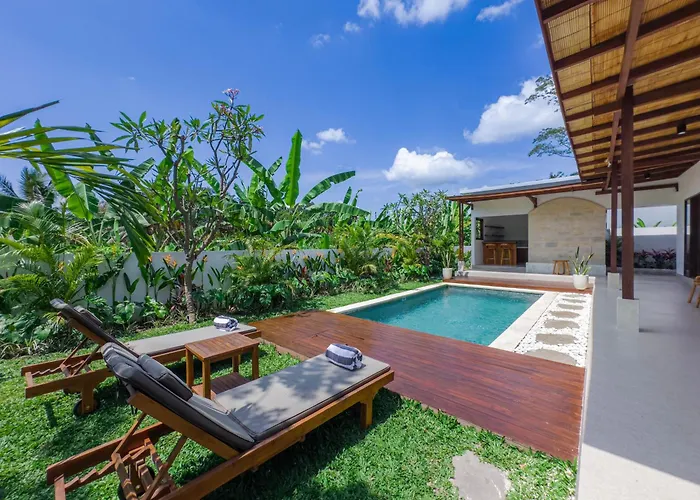 Casa Mahesa Villa *