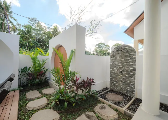 Casa Mahesa Villa *