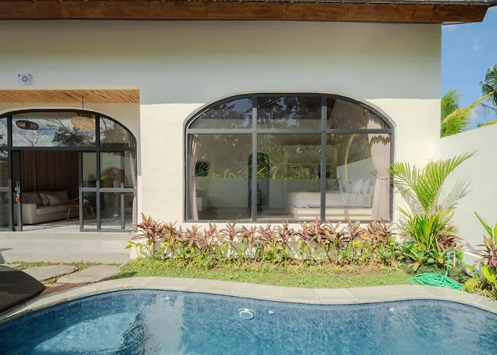 Casa Mahesa Villa *
